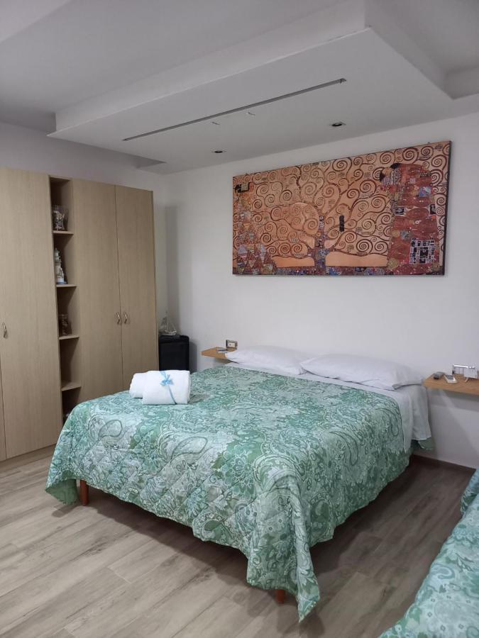 Camera Eden Hotel Formia Ngoại thất bức ảnh