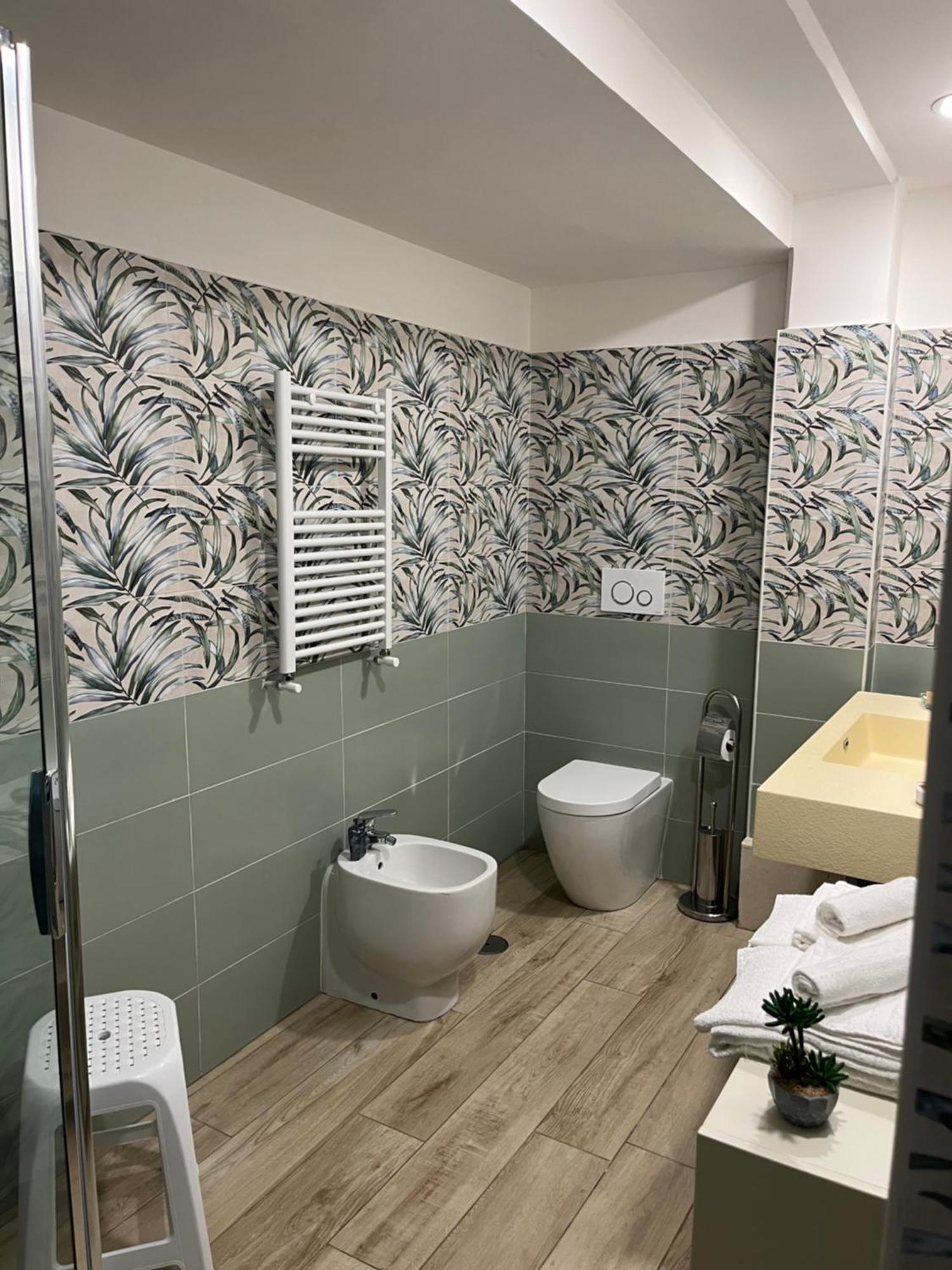 Camera Eden Hotel Formia Ngoại thất bức ảnh